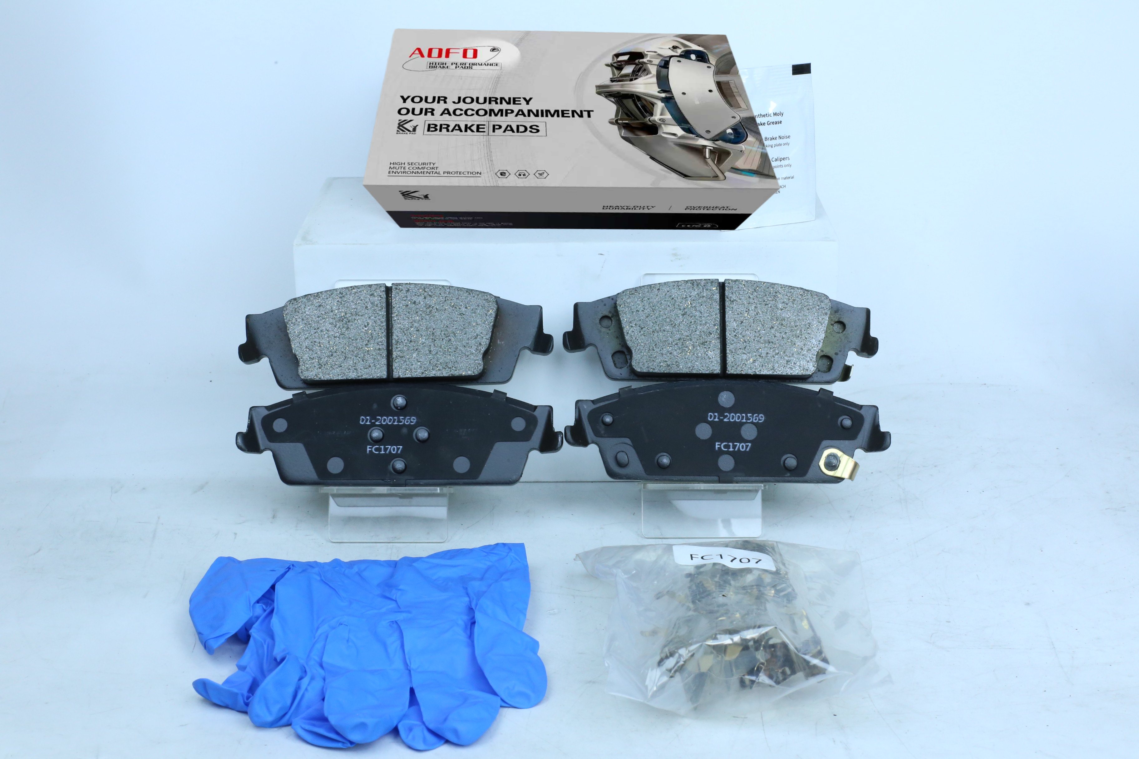 D1707 Disc Brake Pads for GM Cadillac Chevrolet GMC SUV